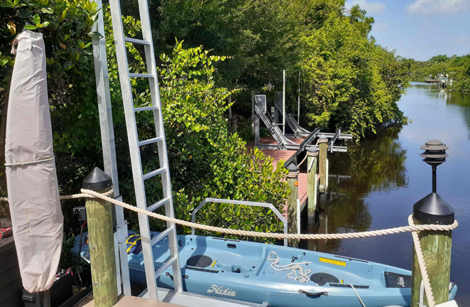 kayak boat lift